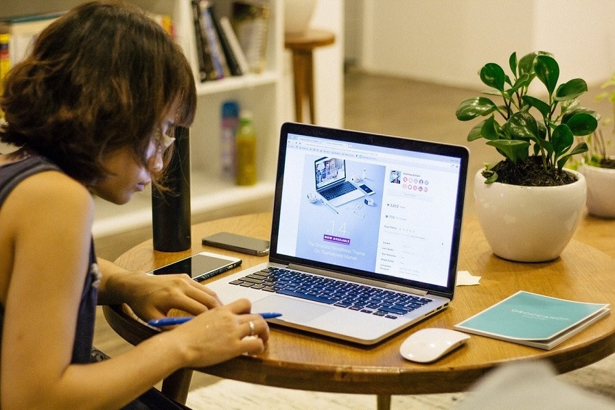 3 Tips for a Business to Move Online and Thrive