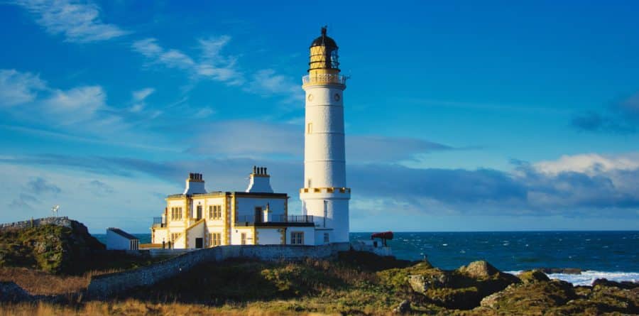 Couple relocate 400 miles to take over ‘hidden gem’ coastal hotel